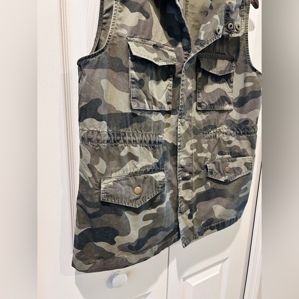 Love Tree Camo Utility Vest Size Large Military Cargo Sleeveless Jacket - Picture 6 of 7